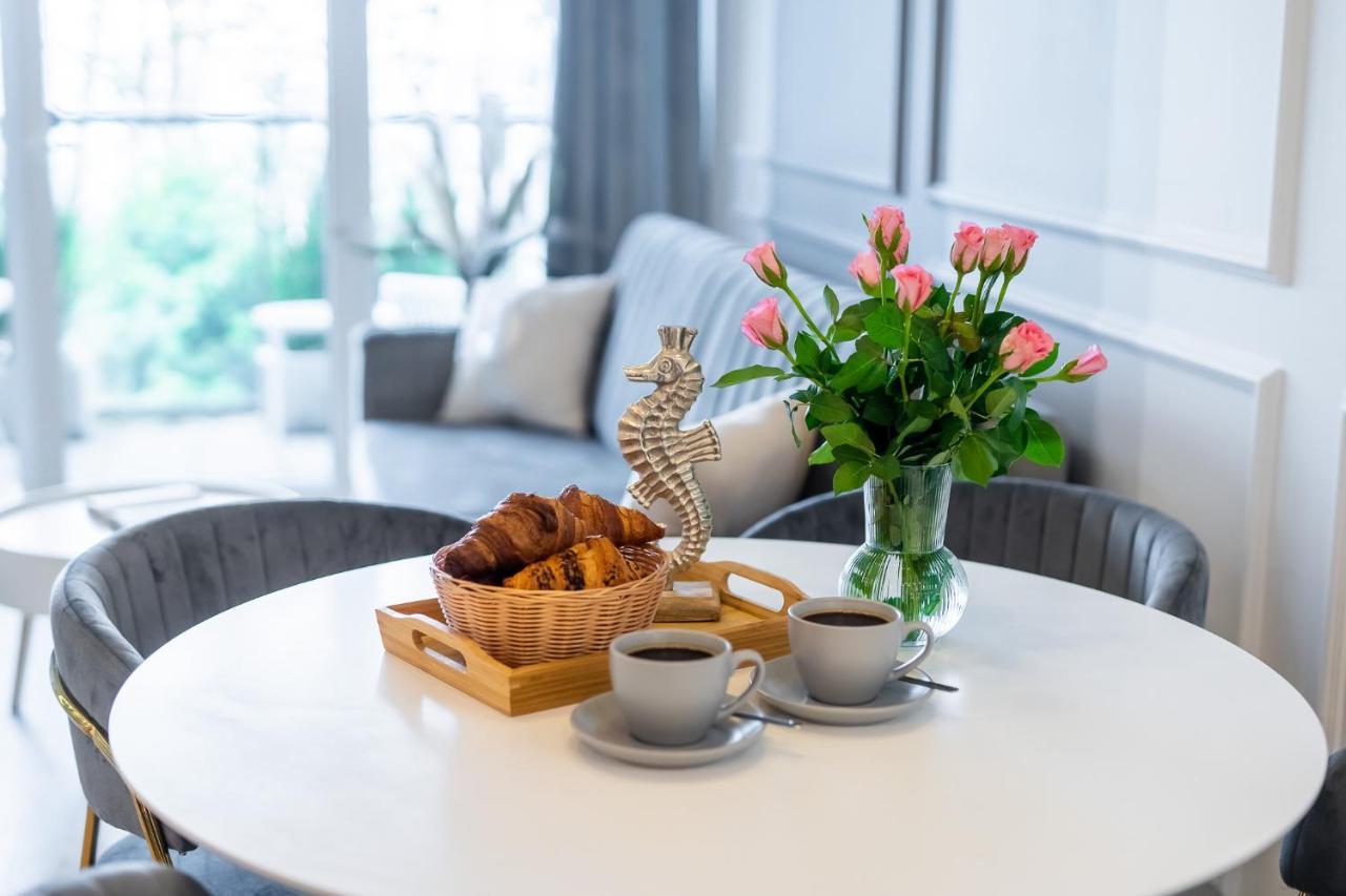 Apartament Baltic View 21 Z Widokiem Na Morze อุสตรอเนียมอร์สเกีย ภายนอก รูปภาพ